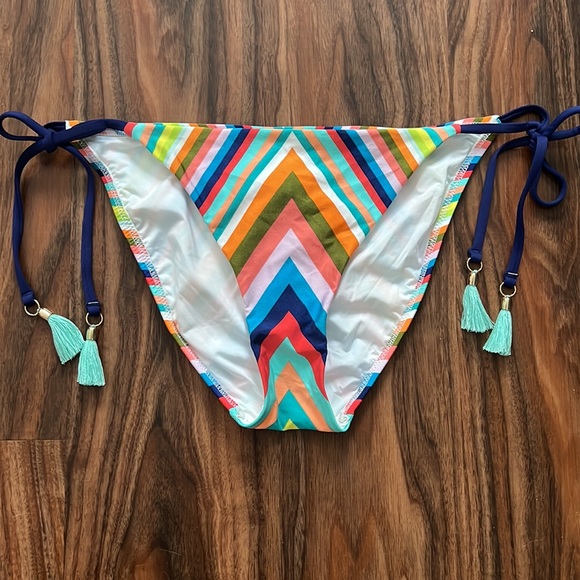 Trina Turk Aveira Side Tie Hipster - Picture 4 of 12